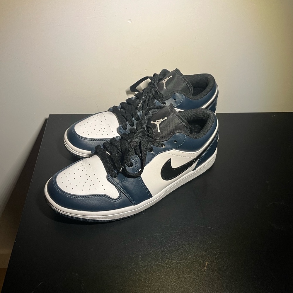 Jordan 1 Low Armoury Navy size 9.5
